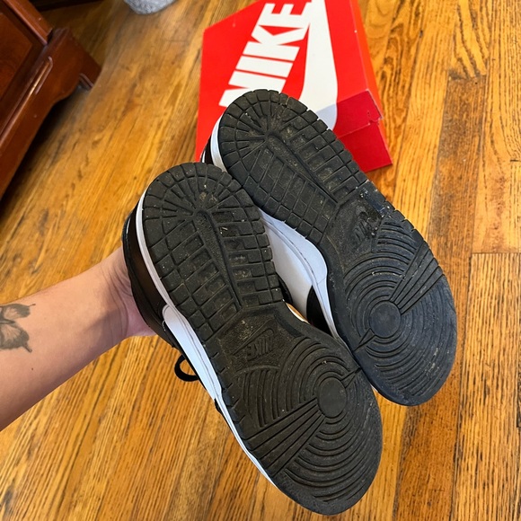 Nike Kids Black and White Sneakers - Picture 3 of 4